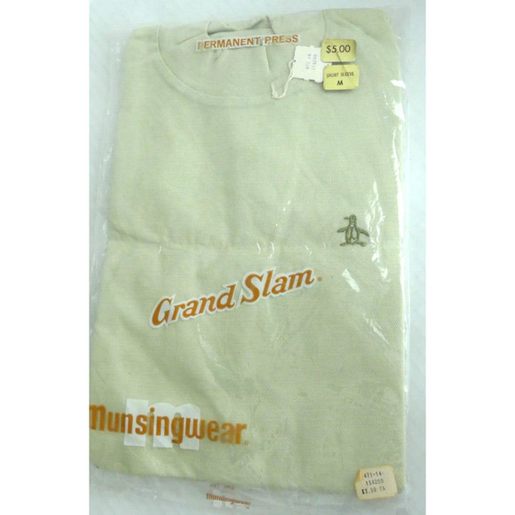 NOS Munsingwear Penguin 60s Pale Green High Neck T-Shirt Sz M Grand Slam Vtg - Picture 1 of 4